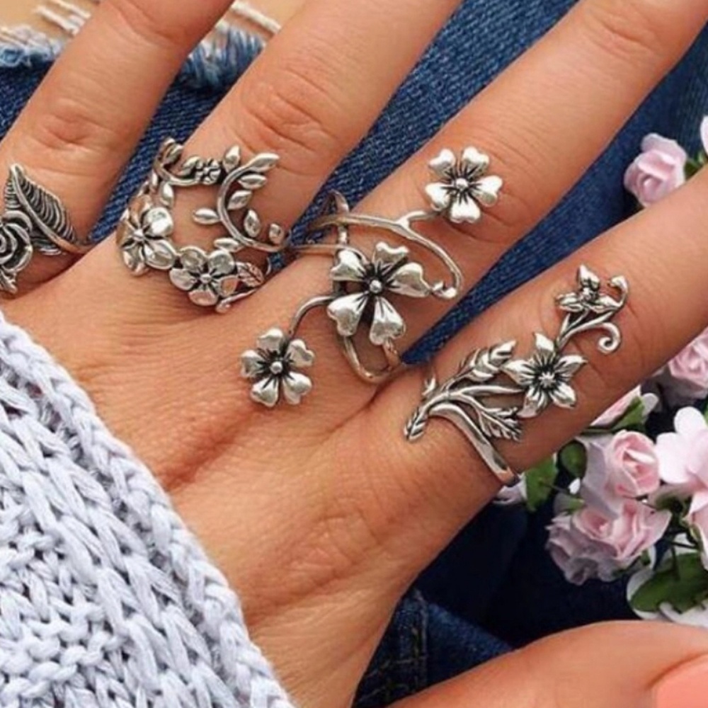 Set of 4 rings